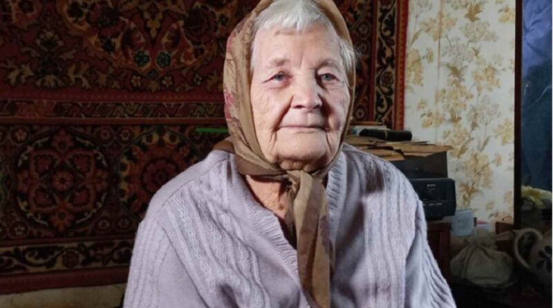 “Віддала останнє”. 88-річна пані Марія з Дніпропетровщини передала понад 40 тисяч гривень на ЗСУ