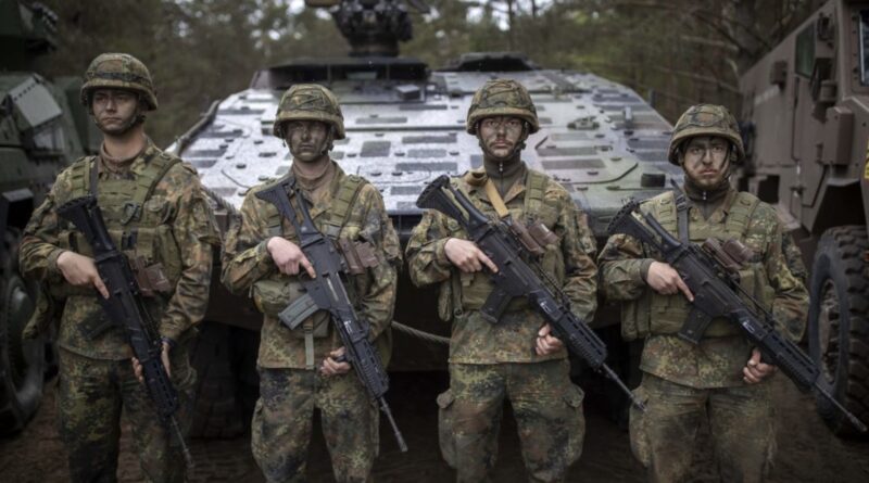 Колишній очільник Пентагону зробив гучну заяву про війська НАТО в Україні