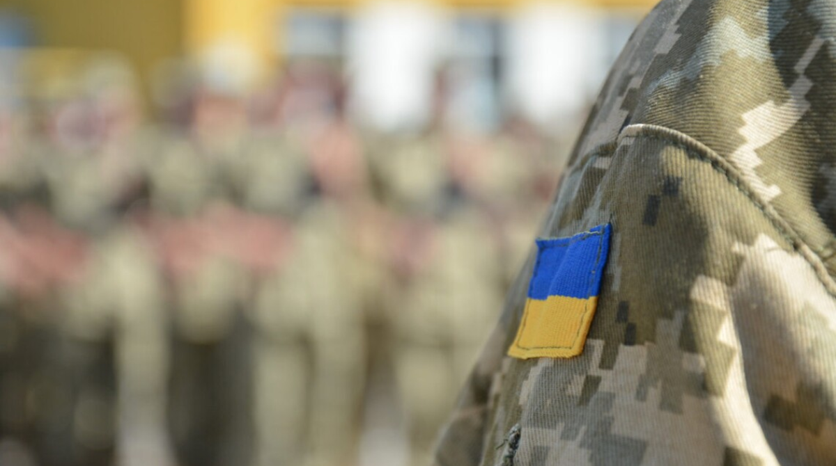 В Україні військова поліція зможе перевіряти у водіїв документи і проникати до житла: що варто знати