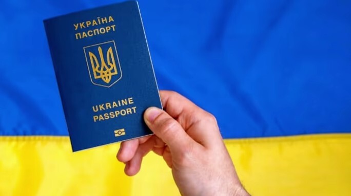 Українцям за кордоном встановили обов’язкову умову для отримання паспорта—постанова Кабміну