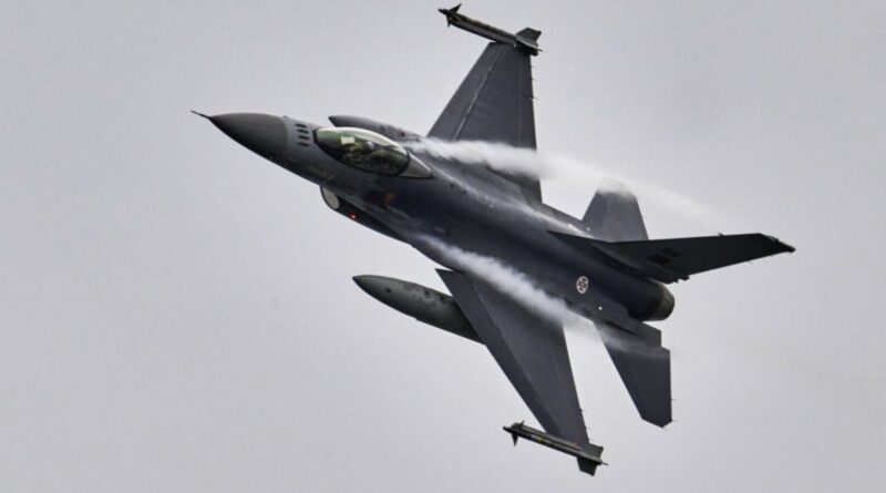 У Росії оголосили “законною ціллю” F-16 для України за її межами: деталі