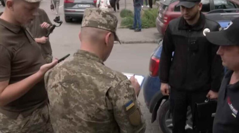 Мобілізація в Україні: в Міноборони попередили, який документ доведеться пред’являти поліції та ТЦК