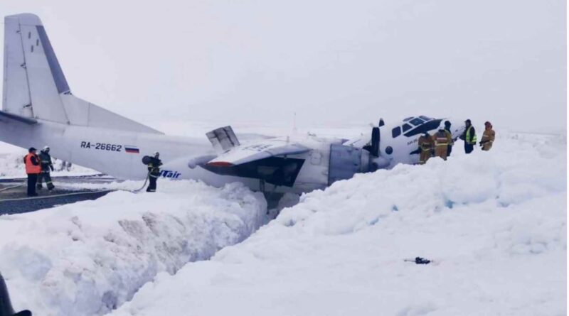 У Росії впав пасажирський літак: що відомо