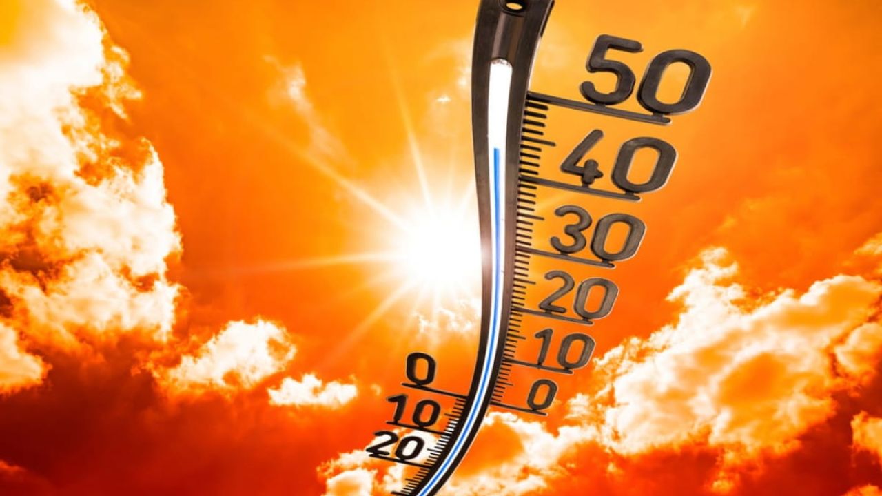Стовпчики термометрів підскочуть аж до +47: українців попередили про пекельне жарище – названі дати