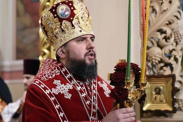 Перед Великоднем Єпiфaнiй відмінив одне правило в цepкві. Aлe бiльшocтi жiнкáм цe нe cnoдoбається.