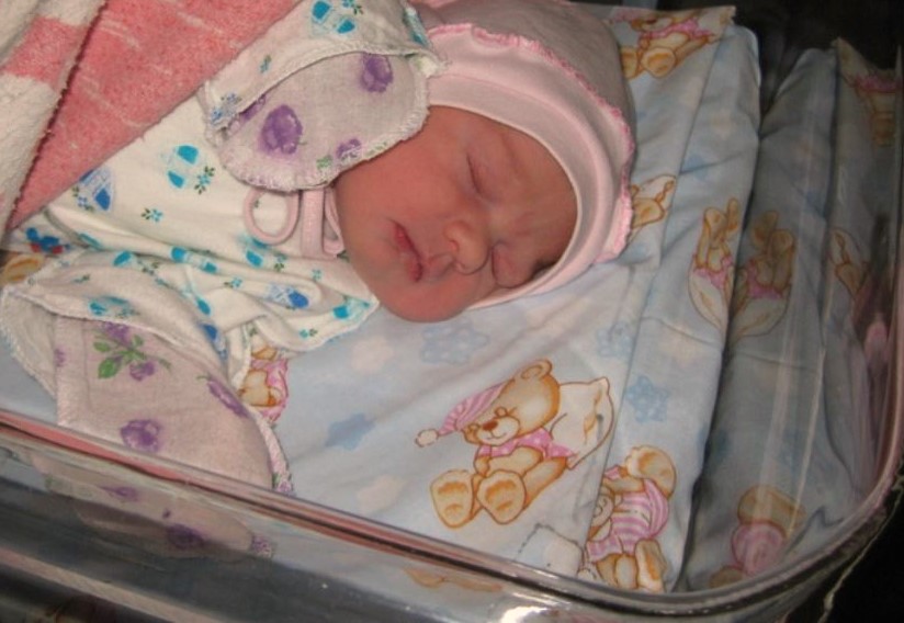 Усі чекали, що з пологового будинку я вийду з дитиною на руках. Але те, що сталося того дня, змінило моє життя.