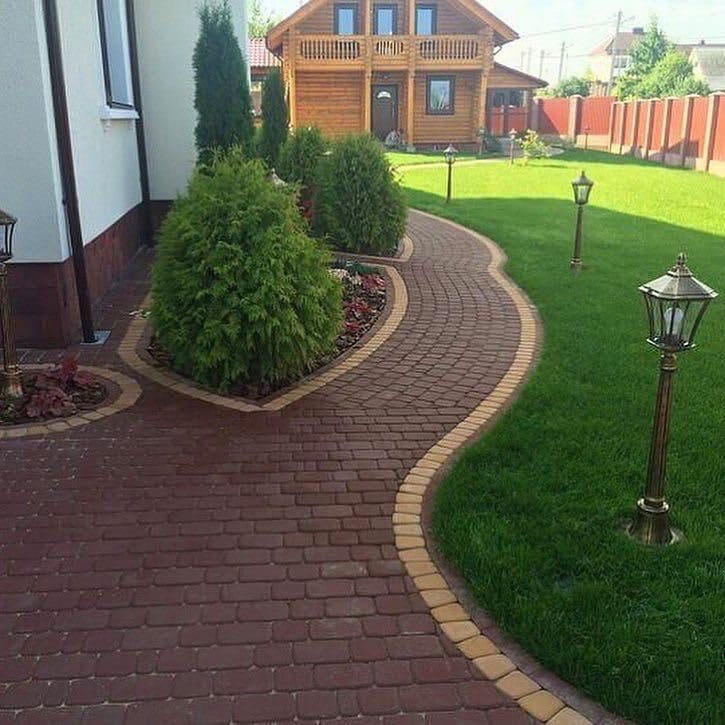 – А матір у будинок престарілих здати – це, по-твоєму, чесно? Знайшлася праведниця